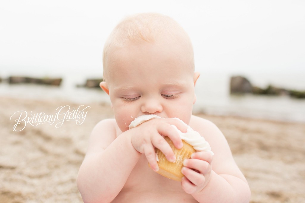 Cleveland Baby Photographer | 12 Months | First Birthday | Beach Photo Shoot | Cake Smash