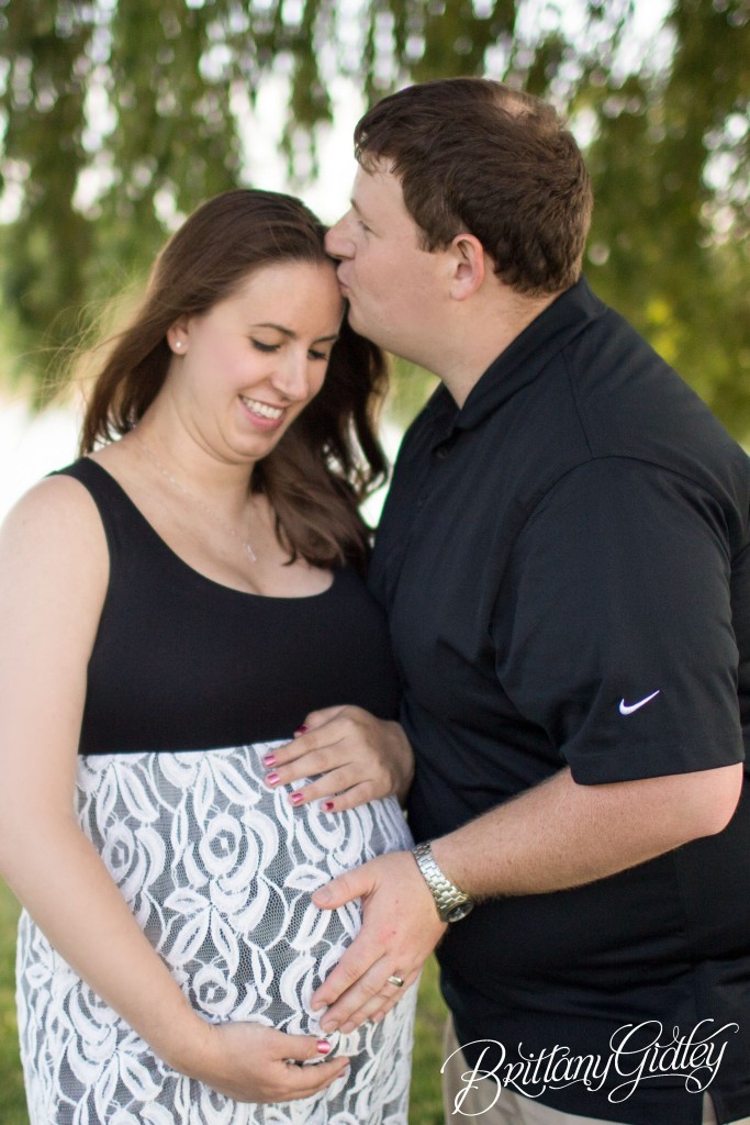 Cleveland Pregnancy Portraits | Maternity Photographer | Maternity Photography | Cleveland, Ohio | Inspiration Posing Maternity