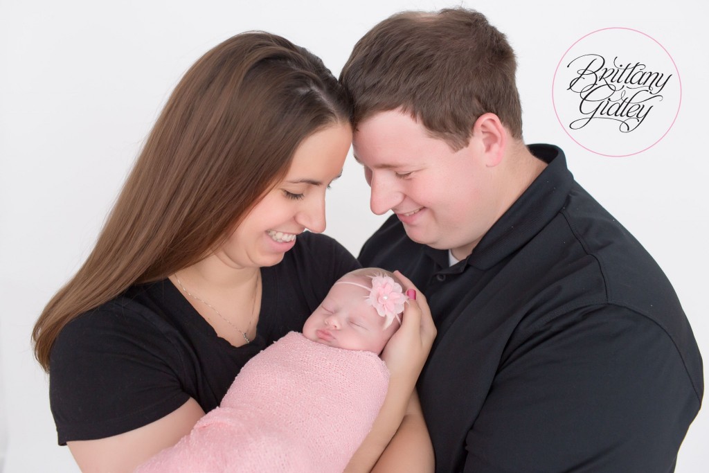 Family | Sleepy | Adorable | Inspiration | Photo Shoot | Newborn Photographer | Newborn Photography
