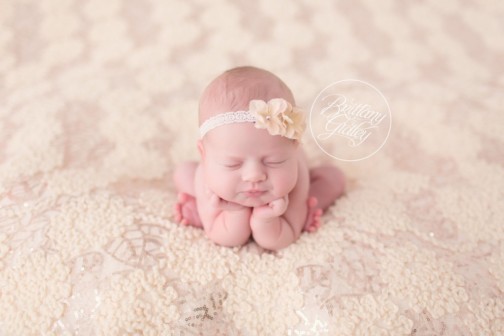 Family | Sleepy | Adorable | Inspiration | Photo Shoot | Newborn Photographer | Newborn Photography