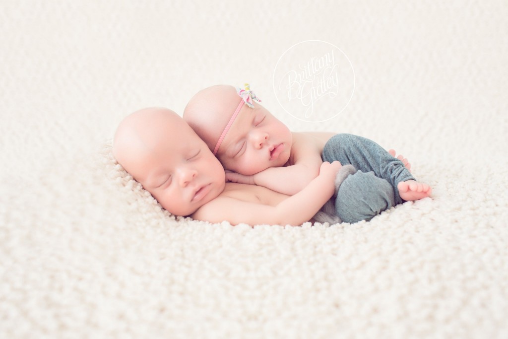 Twin Photo Shoot | Twins | Cleveland | Ohio | Newborn Photographer | Newborn Photography | Twin 