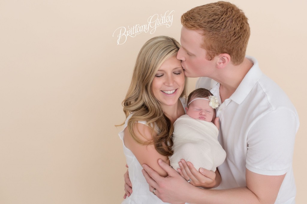 Cleveland Family Photographer | Baby Photography | Newborn Posing