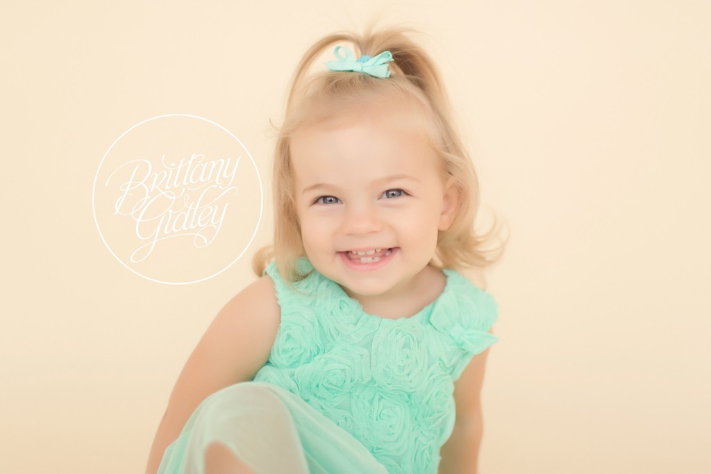 Big Sister | Brittany Gidley Photography LLC | Start With The Best