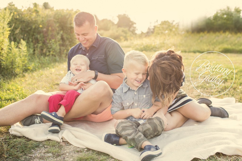 Brothers | Family Photography | Child Photographer | Akron Child Photographer | Best Friends | Start With The Best | Brittany Gidley Photography LLC