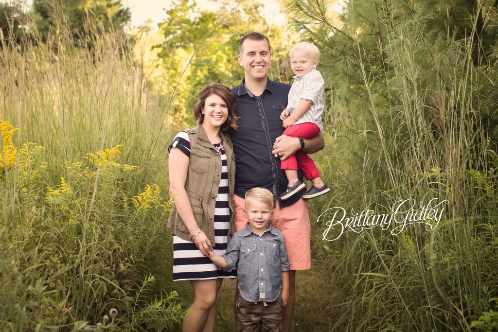 Family Photography | Family Photographer | Akron Family Photographer | Family of 4 Posing | Start With The Best | Brittany Gidley Photography LLC