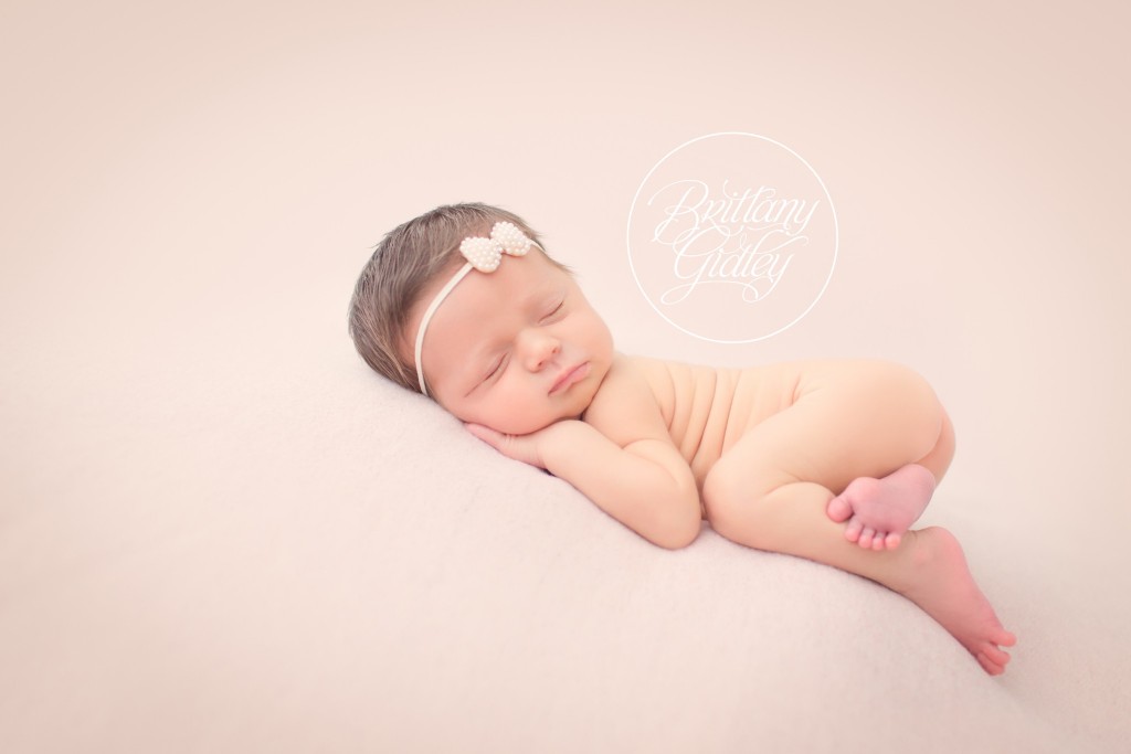 Rainbow Baby | Newborn Baby | Baby Girl | Newborn Photo Shoot | Newborn Portraits | Cleveland, Ohio