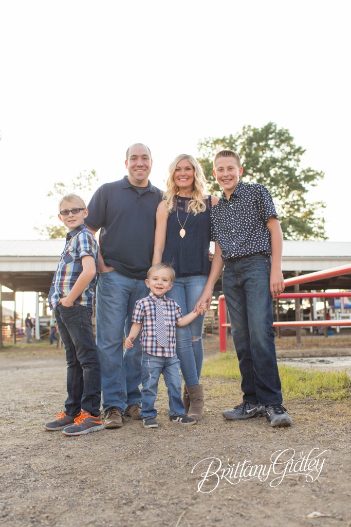 Fair Photo Shoot | Carnival | Fair | Photography at County Fair | Family Pictures