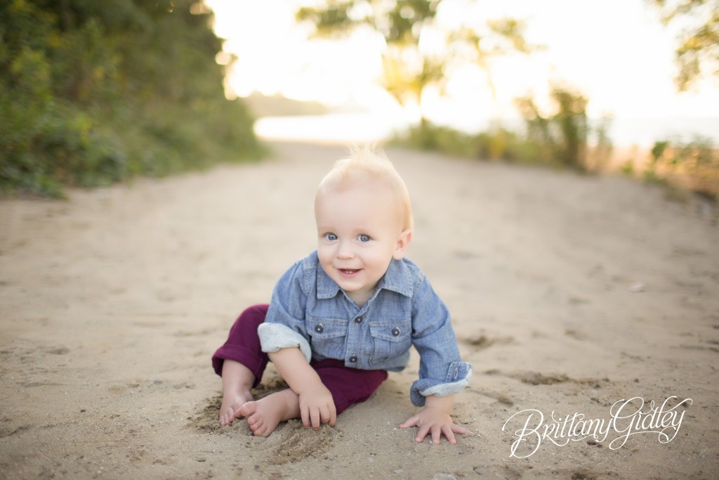 Best Cleveland Baby Photography | 12 Month Old Baby | Cleveland, Ohio | Edgewater Beach Park