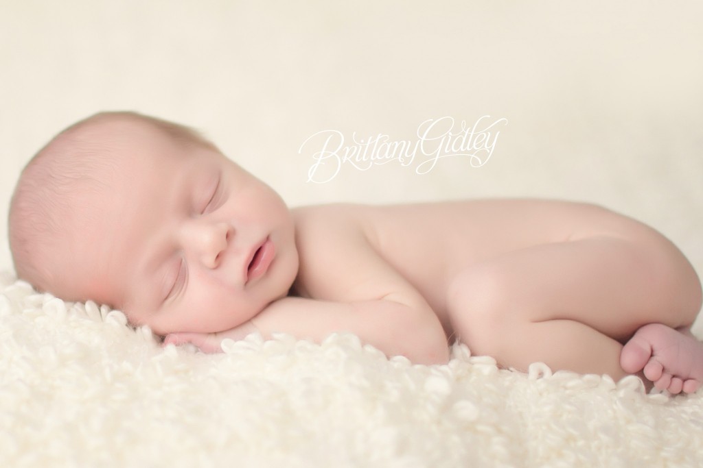Best Baby Photographer Cleveland | Cleveland Baby Photography | Start With The Best | Brittany Gidley Photography LLC