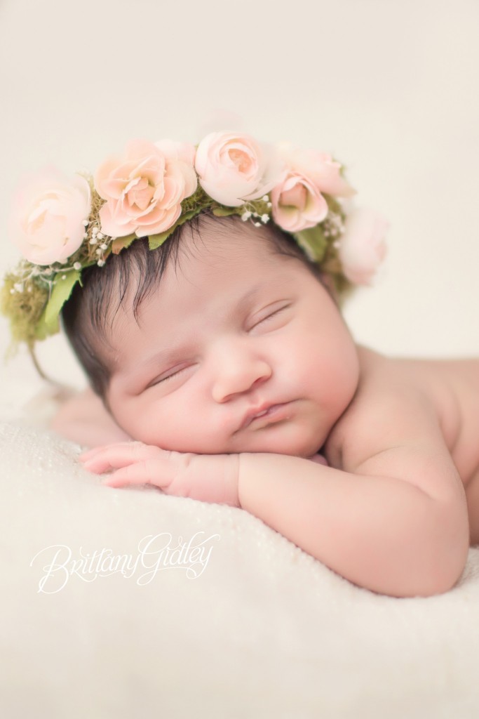 Family Newborn Photographer | Newborn Baby Girl