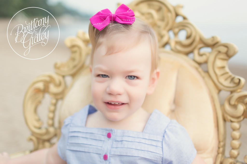 Big Sister | Baby Photographer | 12 Month Baby Pictures