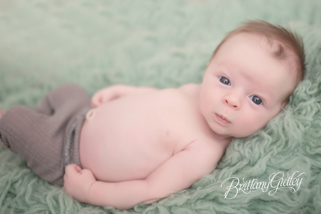 Newborn Photography Studio | Cleveland, Ohio | Start With The Best | Smiling Baby