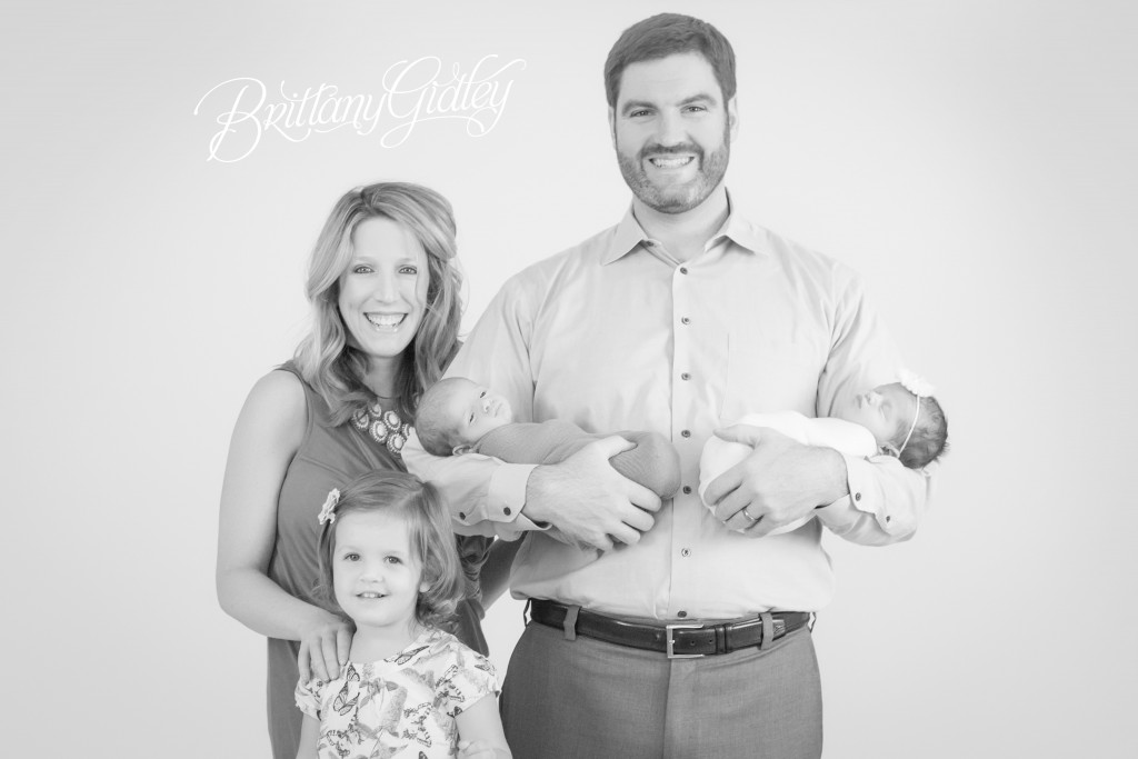 Family With newborn Twins | Twins | Family Photography | Brittany Gidley Photography LLC | Cleveland, Ohio