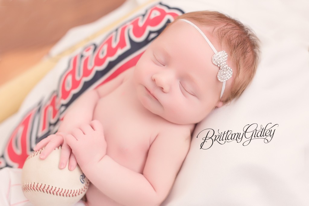 Cleveland Indians | Newborn Baby Photo Shoot | Start With The Best | Cleveland, Ohio | Brittany Gidley Photography LLC