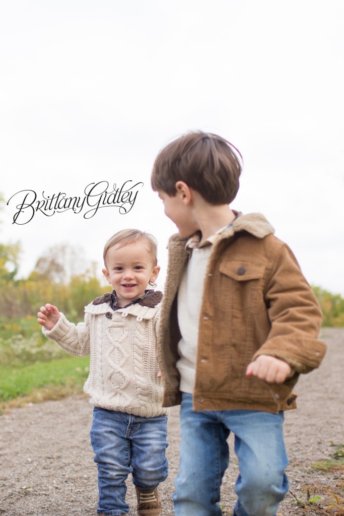 Family | Apple Orchard Photo Shoot | Fall | Start With The Best | Gates Mills Ohio