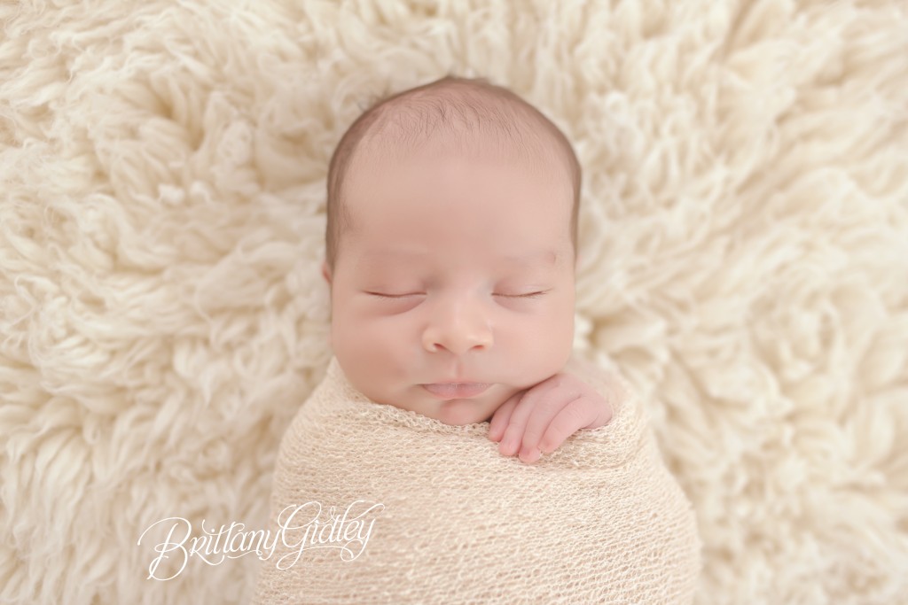 Classic Newborn Photography | Cleveland Photographer | Newborn Photographer