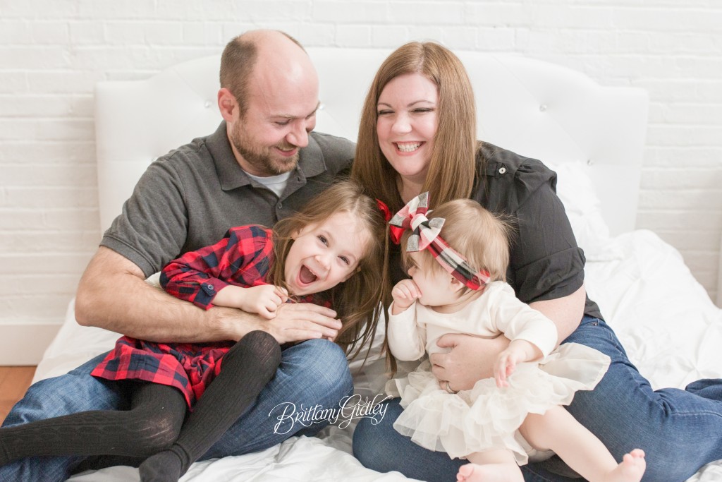 Family and Cake Smash Photographer | Cleveland, Ohio | Start With The Best | 12 Month Baby