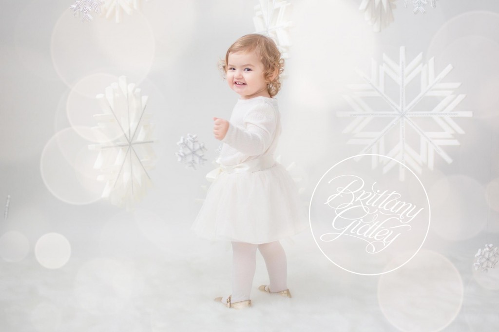 Christmas Pictures | Cleveland Child Photographer | Photography Studio