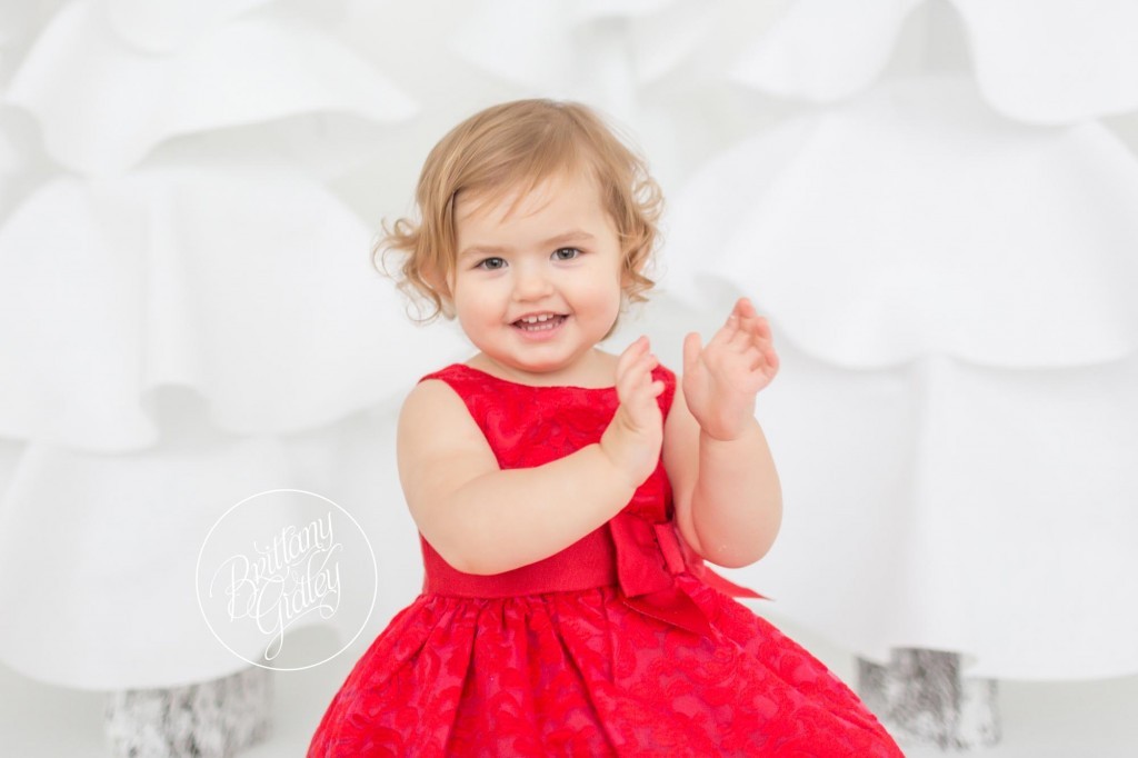 Christmas Portraits | Cleveland Child Photographer | Photography Studio
