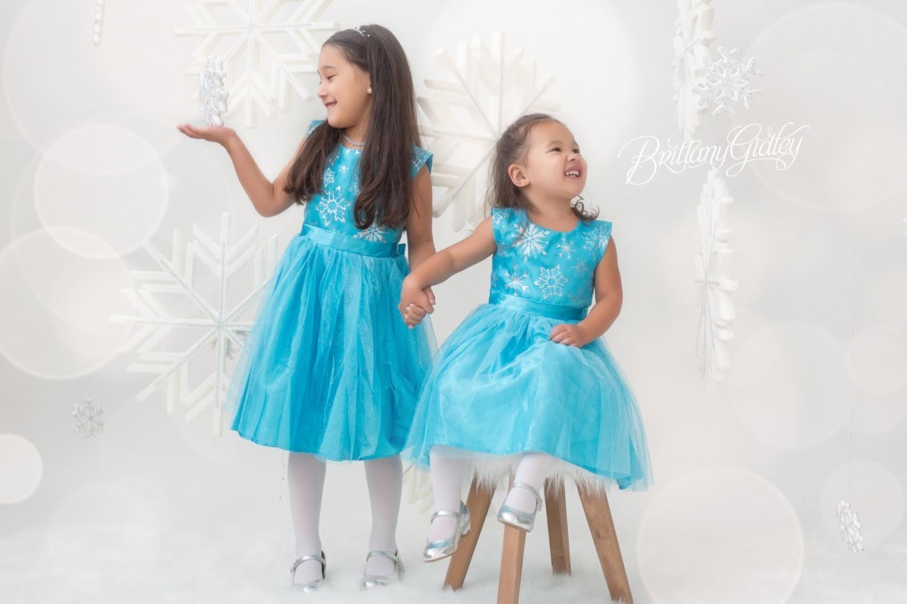 Cleveland Christmas Mini Sessions-44