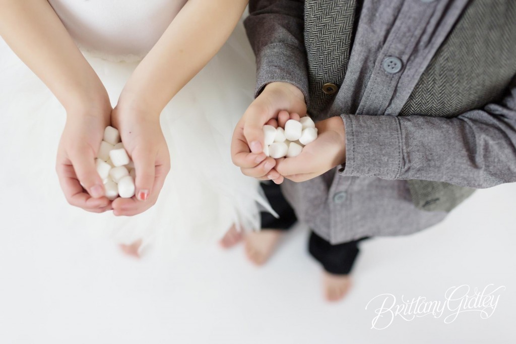 Cleveland Christmas Mini Sessions-74