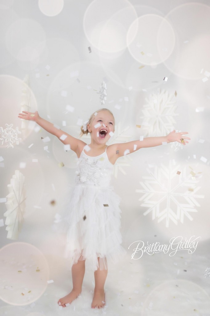 Cleveland Christmas Mini Sessions-86