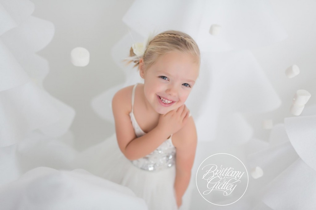 Cleveland Christmas Mini Sessions-87