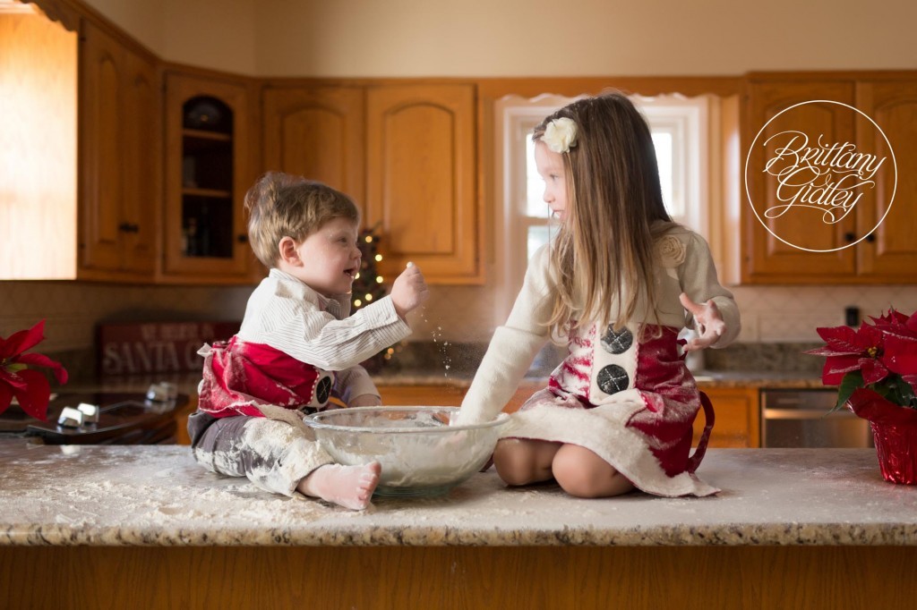 Christmas Traditions | Christmas Cookies | Cleveland Ohio | Start With The Best | Dream Session | Lifestyle Photography | Brittany Gidley Photography LLC