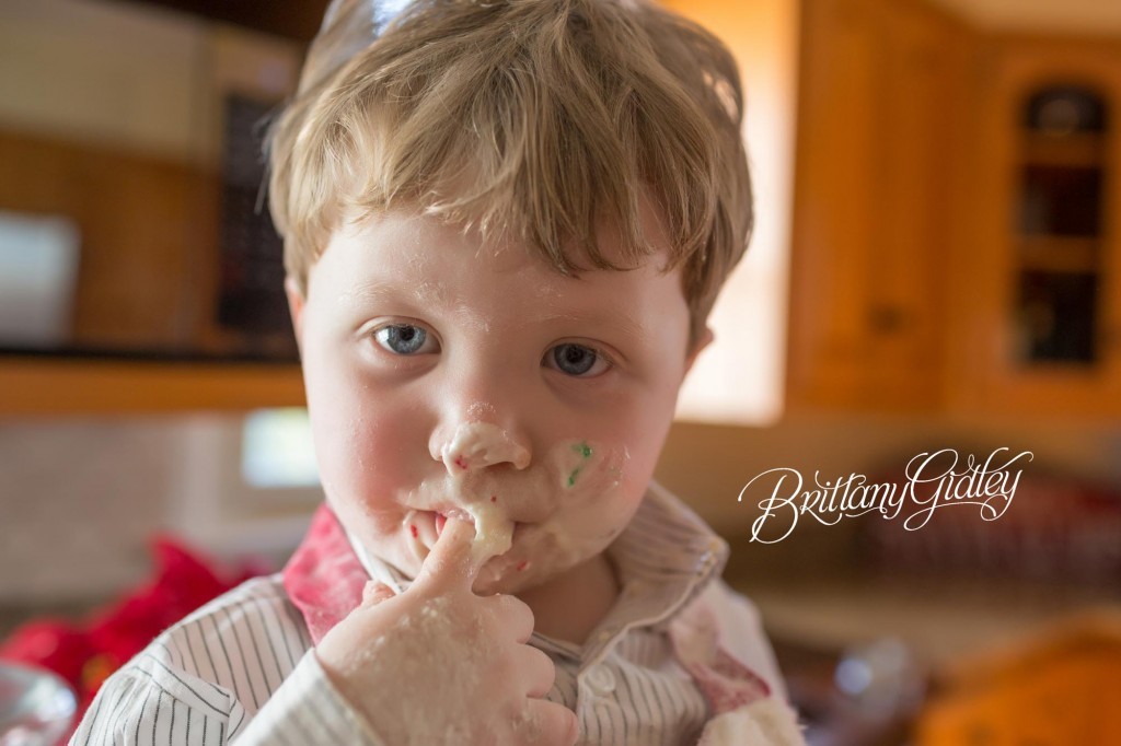 Christmas Traditions | Christmas Cookies | Cleveland Ohio | Start With The Best | Dream Session | Lifestyle Photography | Brittany Gidley Photography LLC