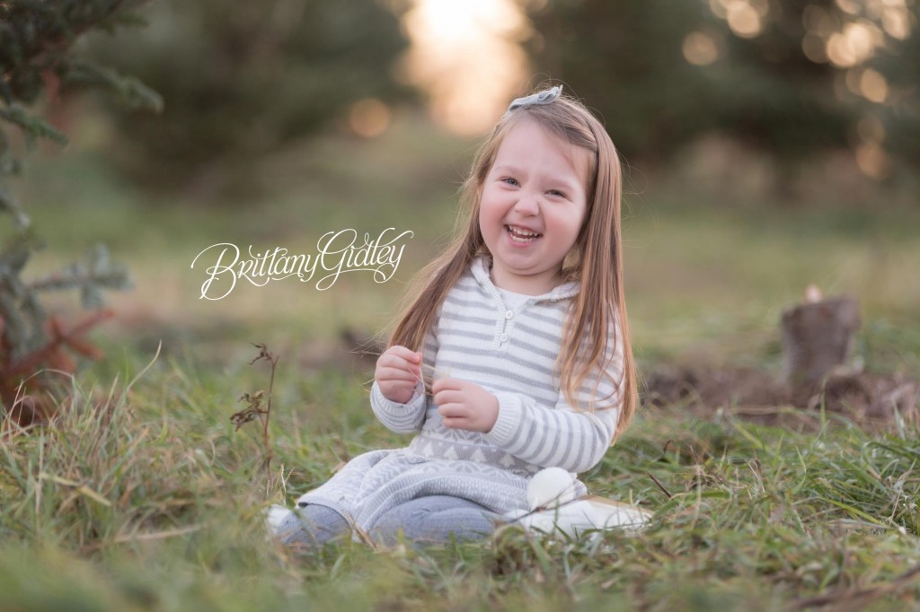 Christmas Tree Farm | Cleveland Ohio | Start With The Best | Dream Session | Lifestyle Photography | Brittany Gidley Photography LLC