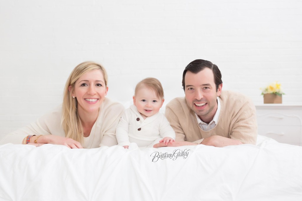 Best Family Photographer | 6 Month Old | 6 Month baby Photo Shoot | Classic Baby Photography | Cleveland's Best Photographer