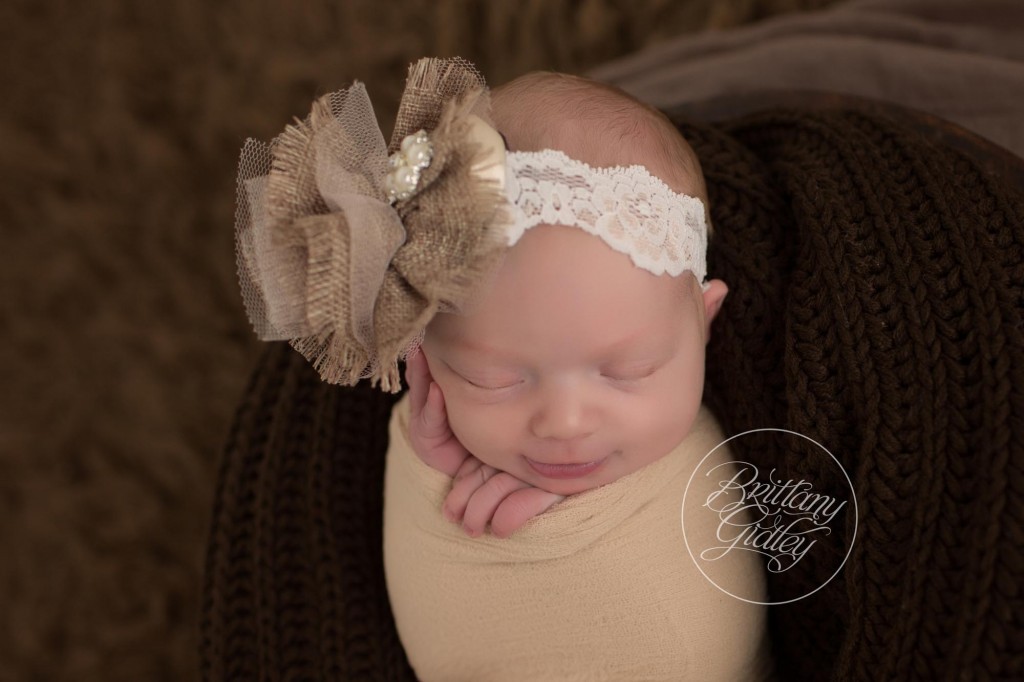 Cleveland Newborn Baby Photographer | Newborn Baby Photography | Cleveland, Ohio | Start With The Best | Cleveland's Best Baby Photographer | Newborn Portraits | Newborn Pictures