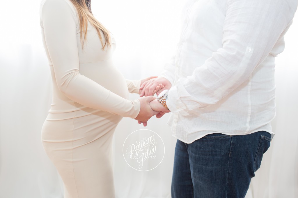 Maternity Studio | Cleveland Ohio | Maternity Photographer | Maternity Portraits