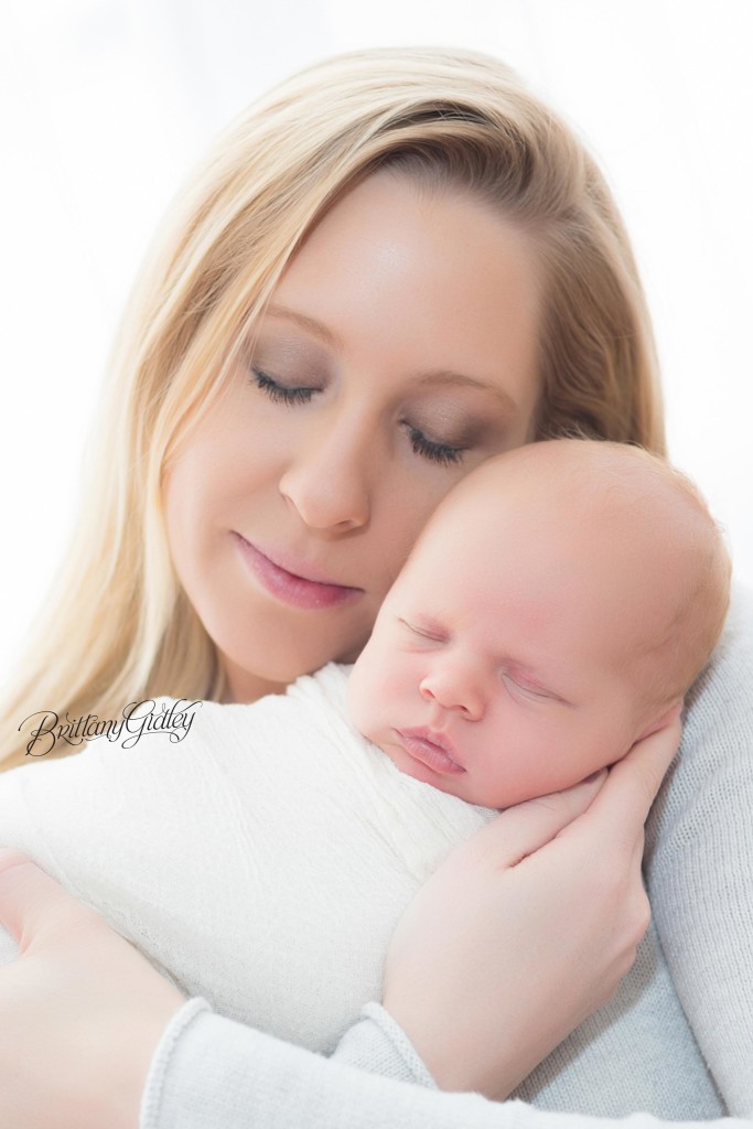 Newborn Baby Boy | Cleveland, Ohio | Mother and Son
