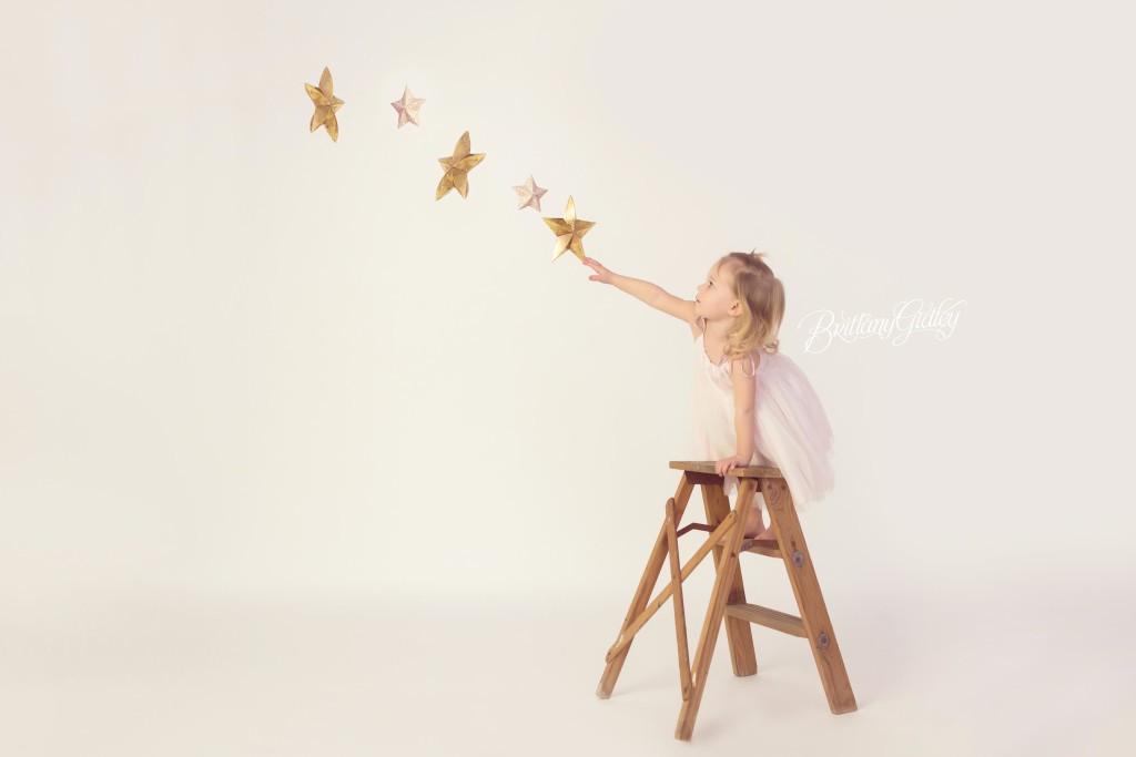 Whimsical Child Photographer | Teepee | Photography Mentoring | Starry Night | Rainey's Closet | Start With The Best | Cleveland Ohio