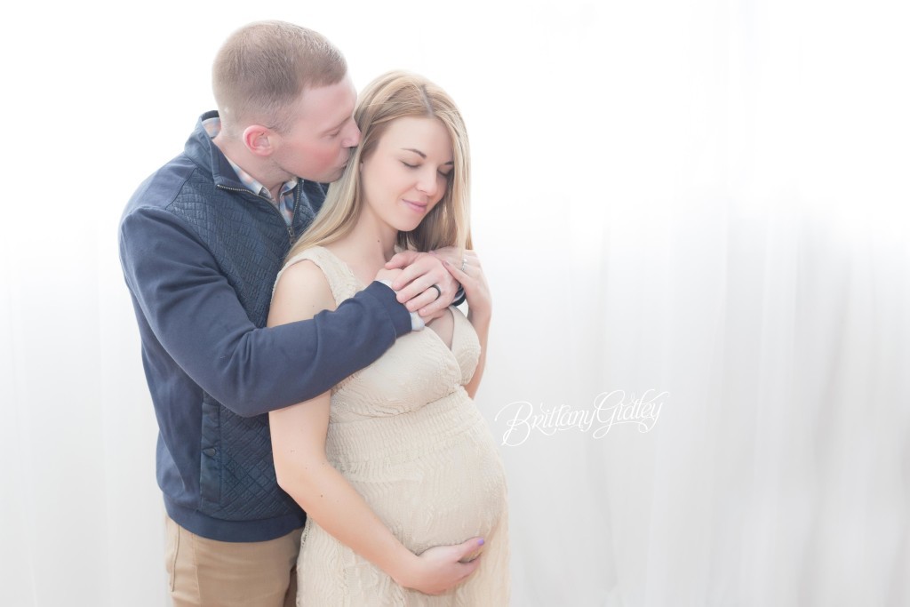 Cleveland Maternity Photographer | Maternity Photographer Cleveland Ohio | Pregnancy | Joy | Gorgeous Maternity Inspiration