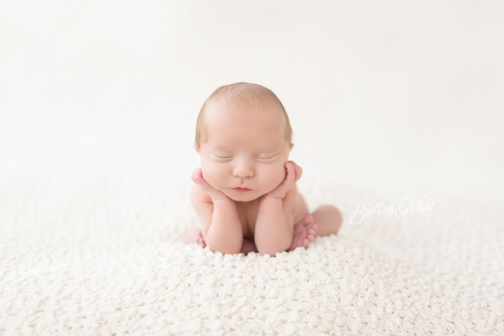 Froggy Pose | Newborn Baby | Brittany Gidley Photography LLC