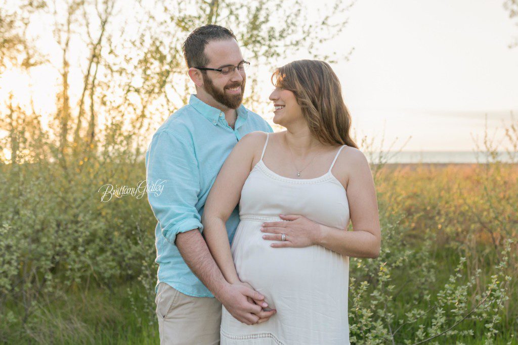 Beach Maternity | Fairport Beach | Pregnancy Photographer | Cleveland Ohio