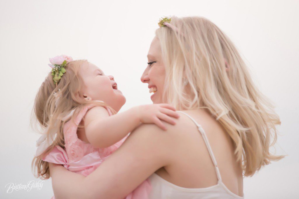 Mommy & Me | Mother Daughter | Maternity Photo Inspiration