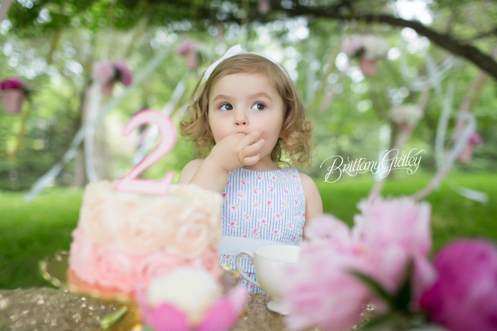 America's Best Photographers | Tea Party Dream Session | Whimsical Child Photography | Dreamy Child Photographer | Cleveland Museum of Art
