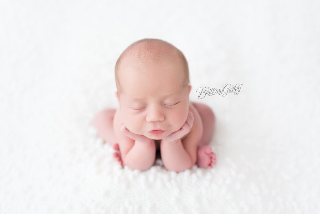 Cleveland Newborn Photographer | Cleveland Newborn Photography | Start With The Best | Cleveland Ohio | Pink Newborn Services