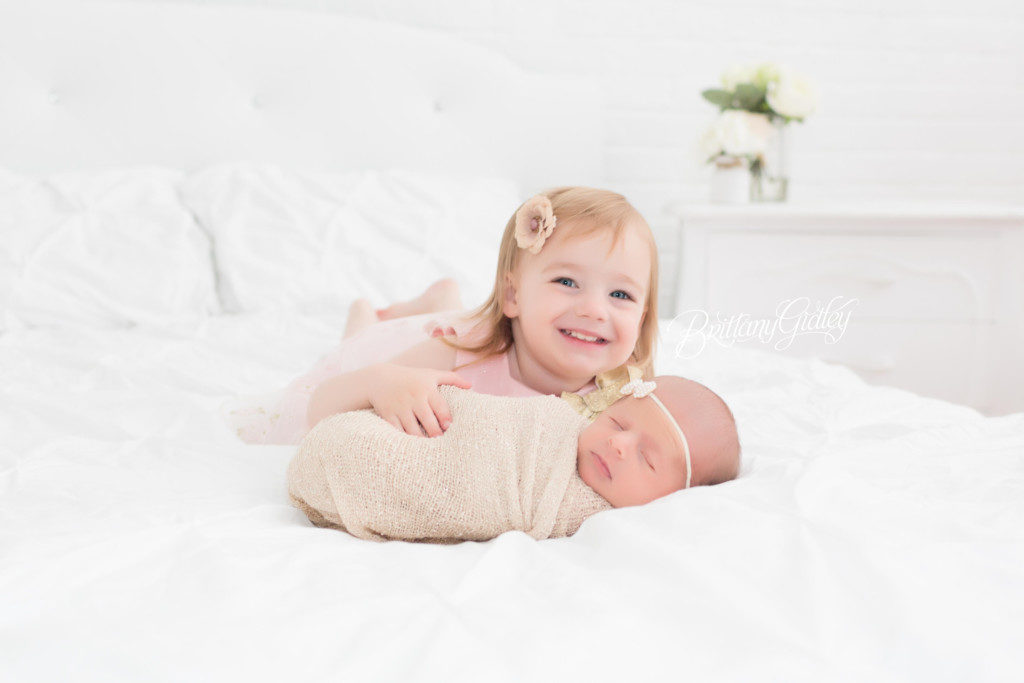Cleveland Newborn Photographer | Cleveland Ohio Newborn Photography | Cleveland Ohio Newborn Photographer | Start With The Best | Brittany Gidley Photography