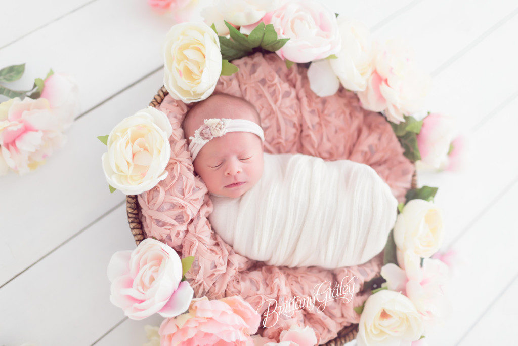 Cleveland Newborn Photographer | Cleveland Ohio Newborn Photography | Cleveland Ohio Newborn Photographer | Start With The Best | Brittany Gidley Photography