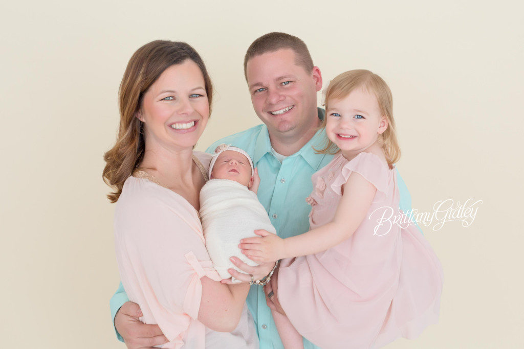 Cleveland Newborn Photography | Cleveland Ohio Newborn Photography | Cleveland Ohio Newborn Photographer | Start With The Best | Brittany Gidley Photography