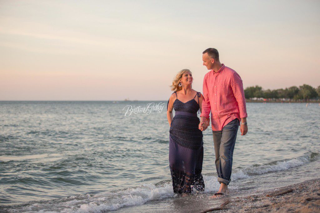 Beach Maternity Photo Shoot | Cleveland Ohio | Edgewater Reservation | Brittany Gidley Photography LLC