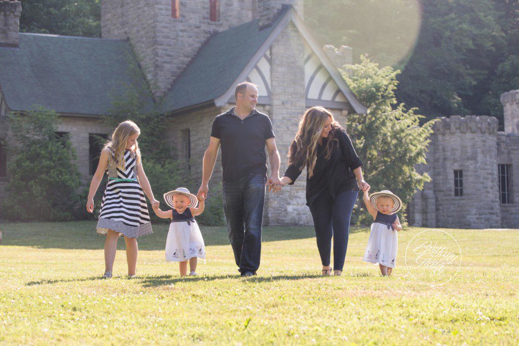 Cleveland Family Photographer | Family Photography | Squire's Castle | Extended Family Portraits