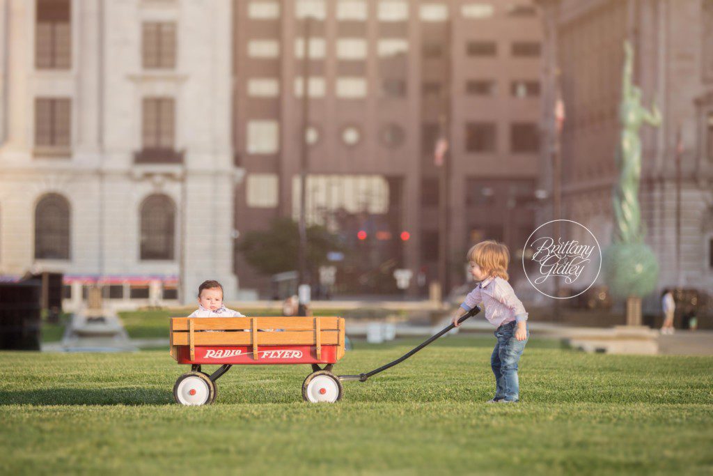 Downtown Cleveland Family Session | City Photography | Cleveland, Ohio