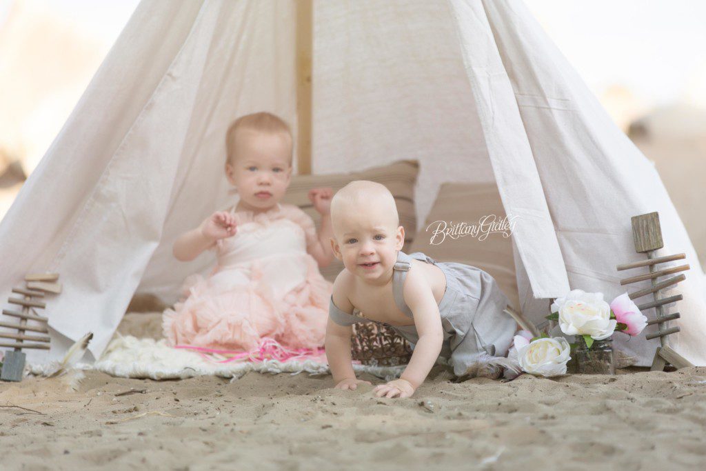 Edgewater Beach Photo Shoot | Edgewater State Park | Cleveland Ohio | Brittany Gidley Photography LLC