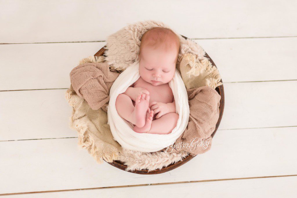 Cleveland's Best Newborn Photographer | Cleveland Ohio Newborn | Newborn Baby Boy | Classic Newborn Baby Photography | Newborn Baby Photos | Cleveland's Best