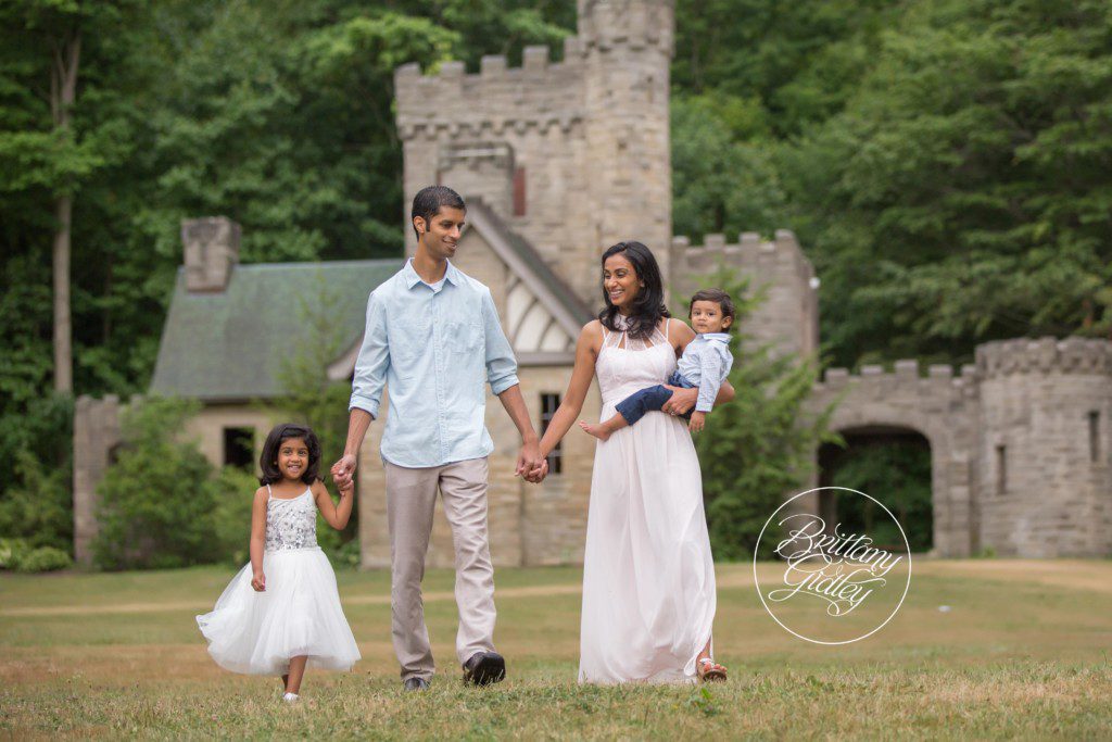 Squires Castle | Magical Family Photography | Castle | Cleveland Ohio | www.brittanygidleyphotography.com